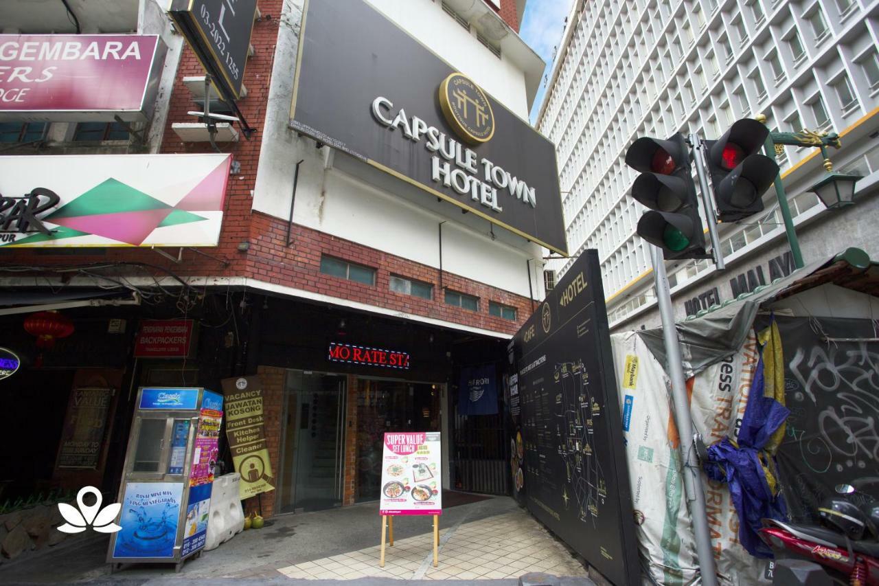 קואלה לומפור Capsule Town Hotel מראה חיצוני תמונה